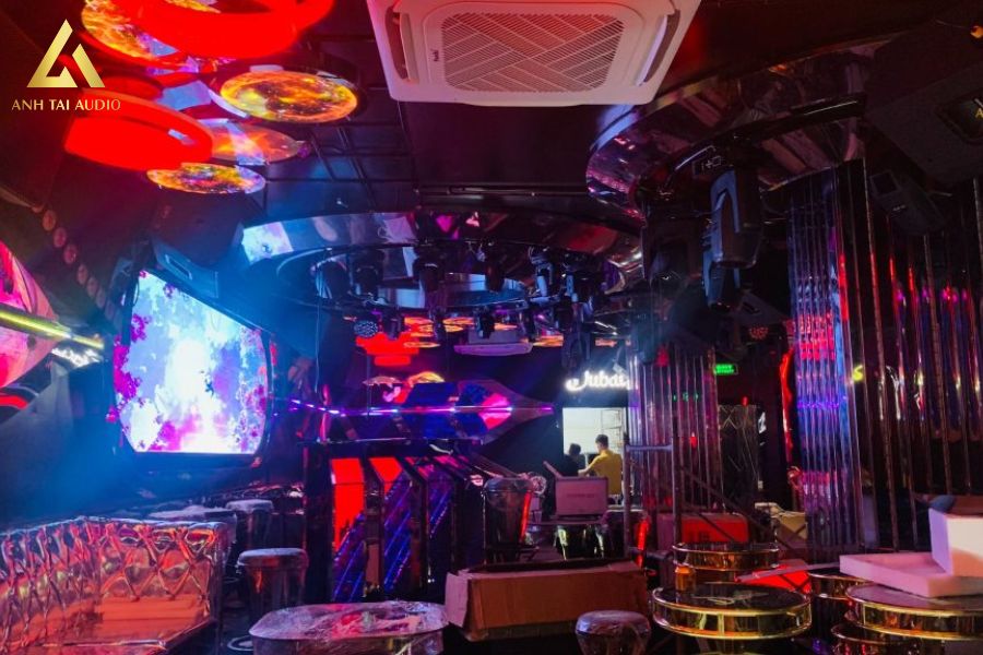 Dự án lắp đặt âm thanh lounge bar cho Dubai Club